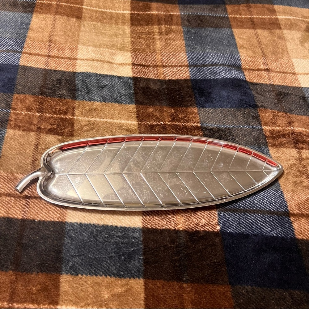Stainless steel Leaf-Shaped appetizerTray